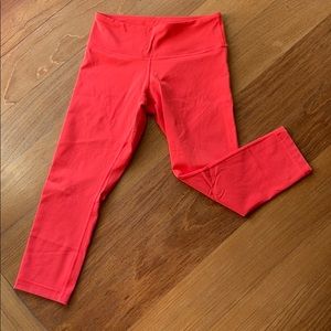 Lululemon crop pants size 6